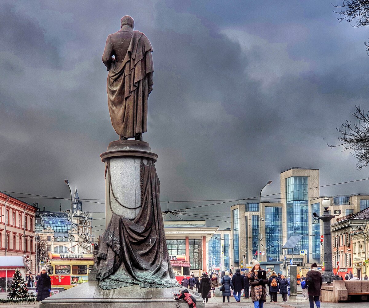 Картинка для привлечения внимания. Москва, Чистопрудный бульвар.