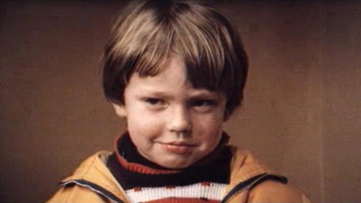 В роле Сережи актер запомнился зрителям. 