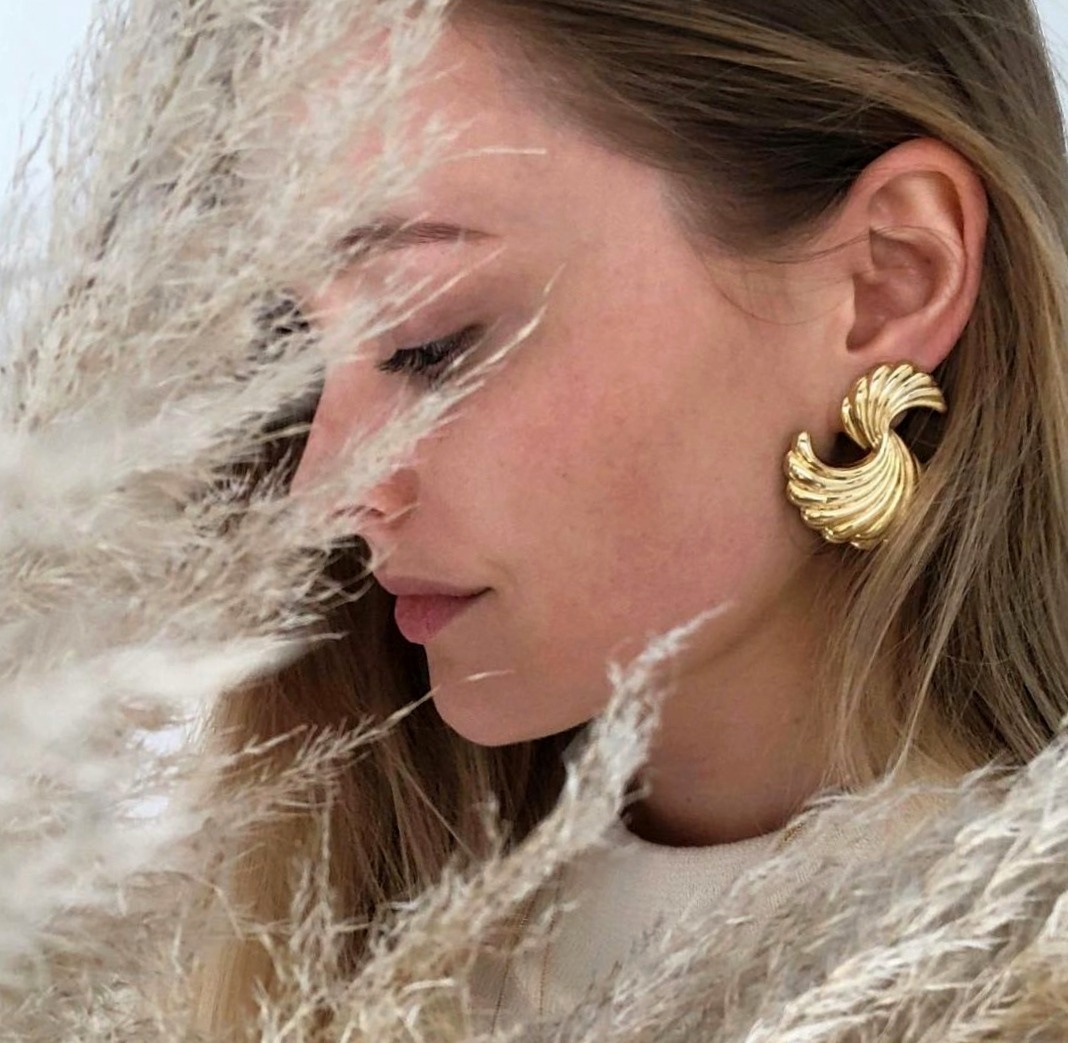 Подпишитесь на мой канал и поставьте лайк на эту публикацию. Данное действие займет не больше 5 секунд, но очень мне поможет в развитии канала. Буду Вам очень благодарна!