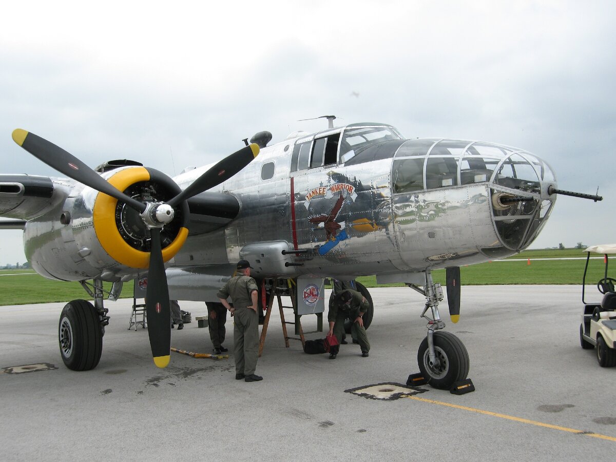 Б 25 3. B-25 Mitchell. Самолёт б 25 Митчелл. Бомбардировщик б-25 Митчелл. B-25j.