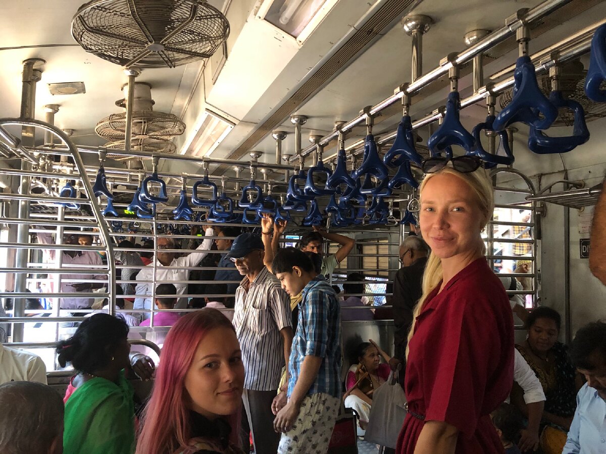 В метро Мумбаи