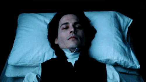 Разоблачал, разоблачал медиумов, чтоб тебя потом им и назвали