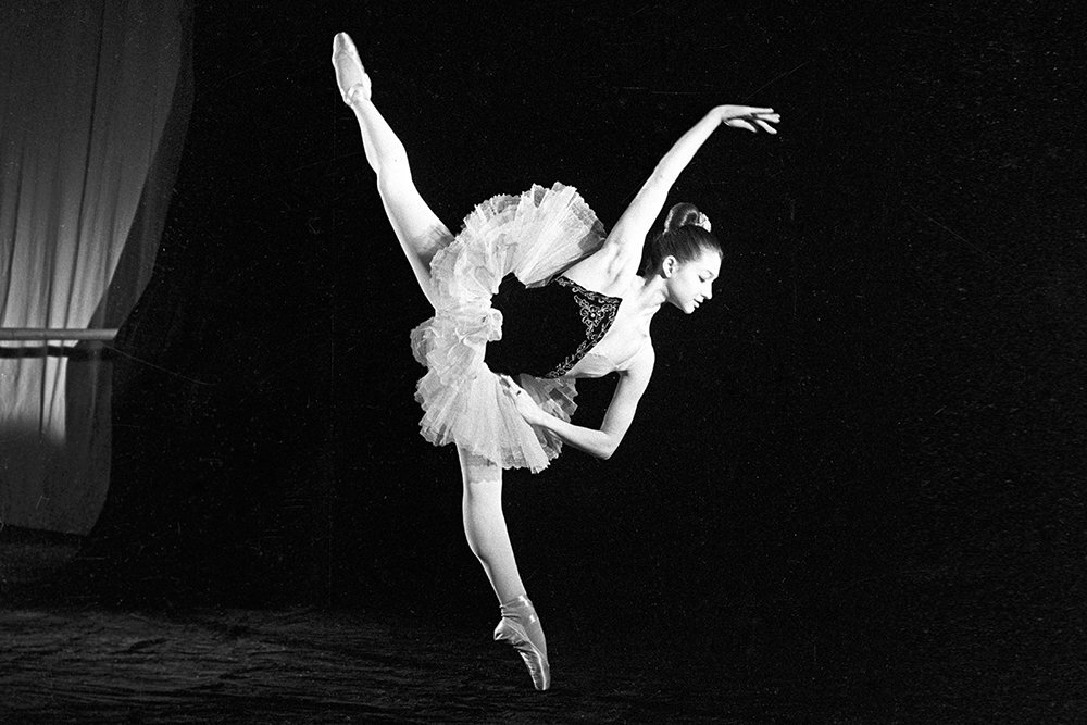 мессерер асаф-артист балета. артист балета педагог. анисимов валерий викторович балет. михаил лавровский жизель. екатерина максимова китри.