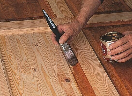 Как очистить деревянную поверхность от краски