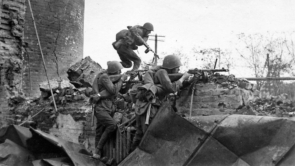 Фотография сделанная советскими кореспондентами в годы ВОВ.