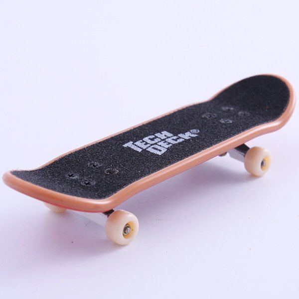 Tech Deck - с произношения на русский "Тек Дек"