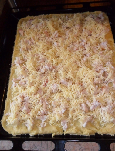 Пицца на слоеном тесте