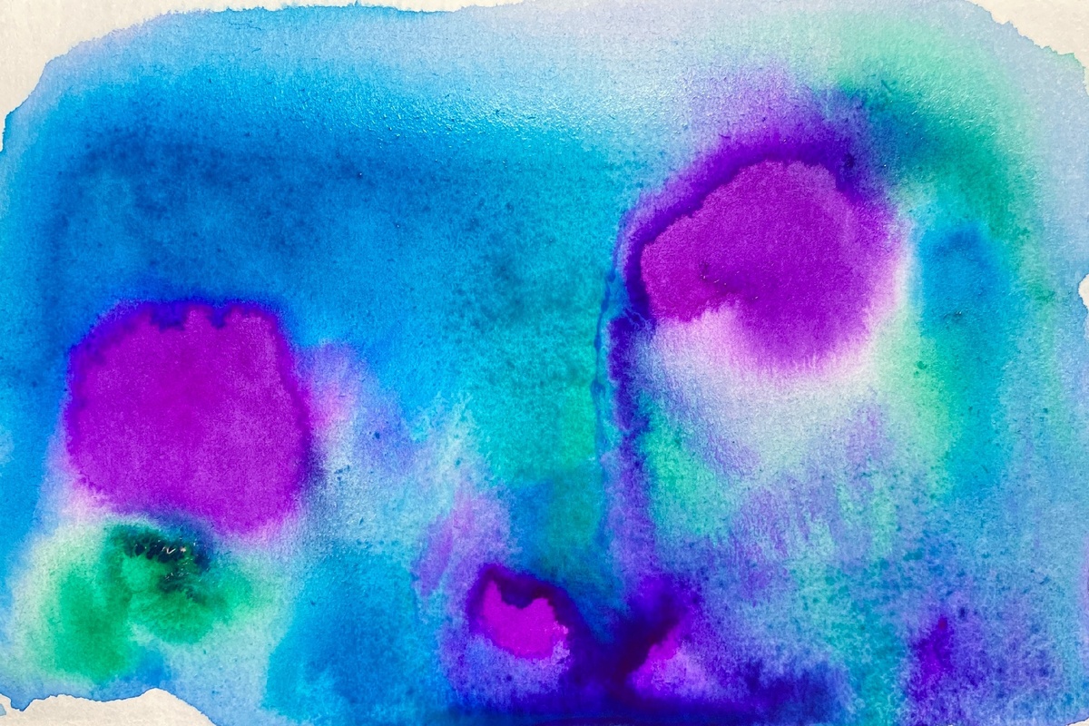 Это один из моих способов расслабления. Просто смешивать акварель на бумаге, просто наблюдать за тем, что получится.