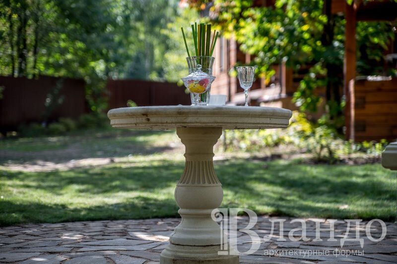 Стол из архитектурного бетона "Вландо"