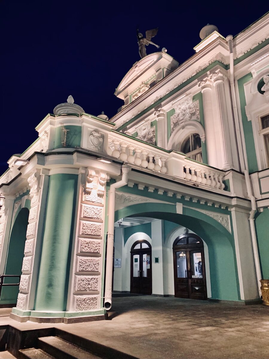 Омский академический театр