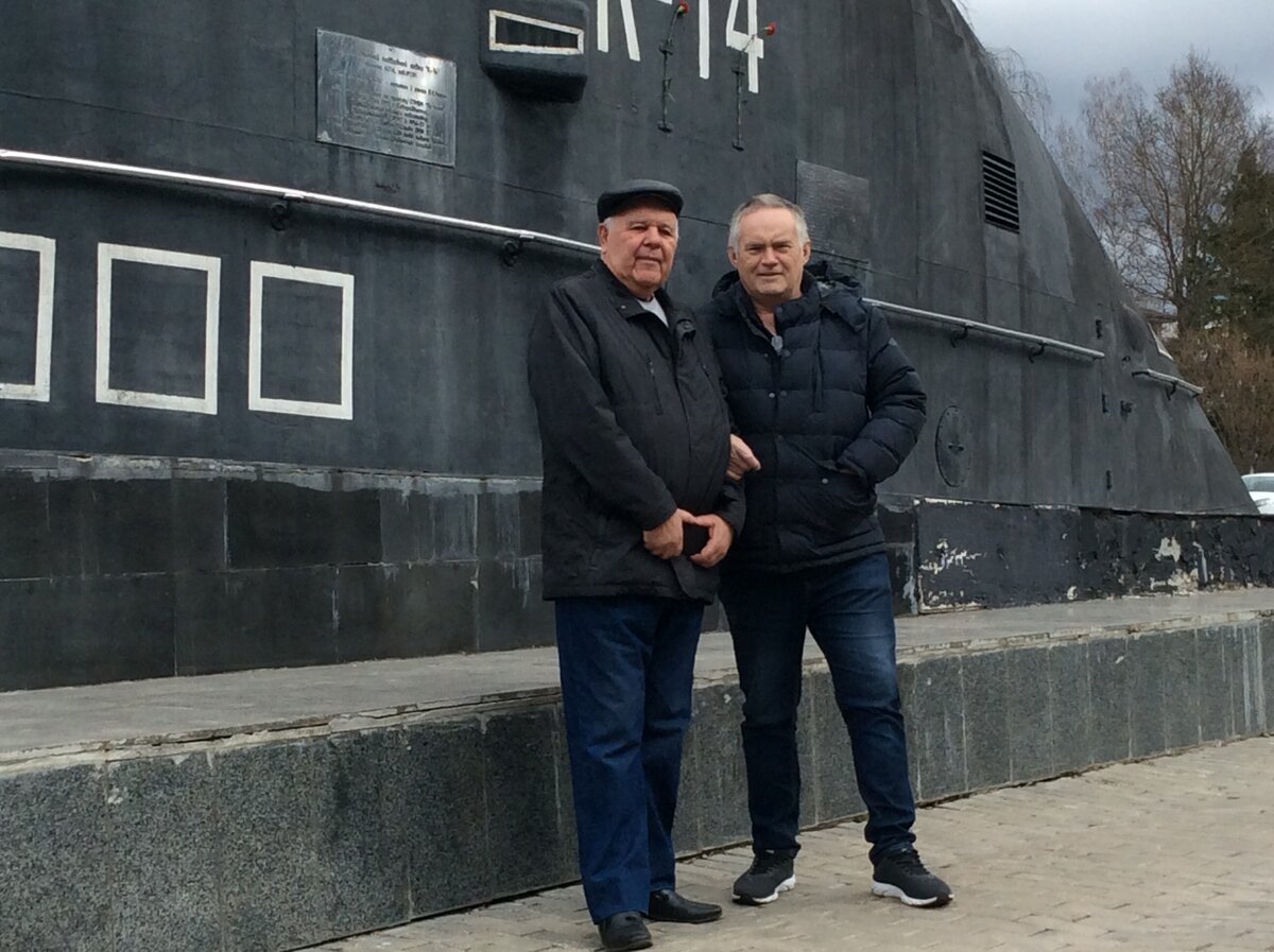 У мемориала АПЛ «К-14 проекта 627А
