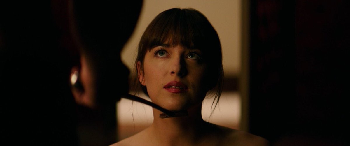 Дакота Джонсон в фильме "50 оттенков серого". Фото: twitter.com