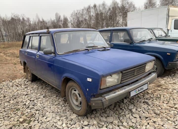 Фото из объявления. Еще на стоянке дилера