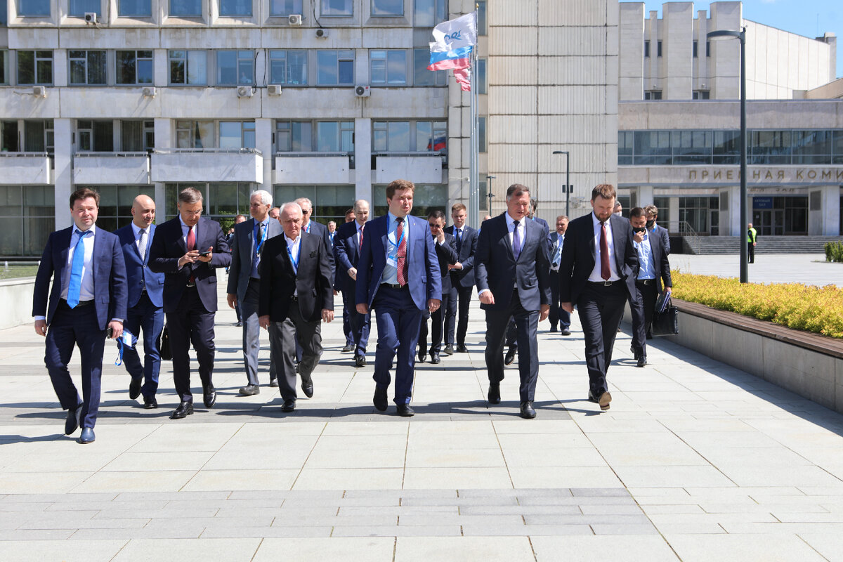 Участники заседания Попечительского совета НИУ МГСУ