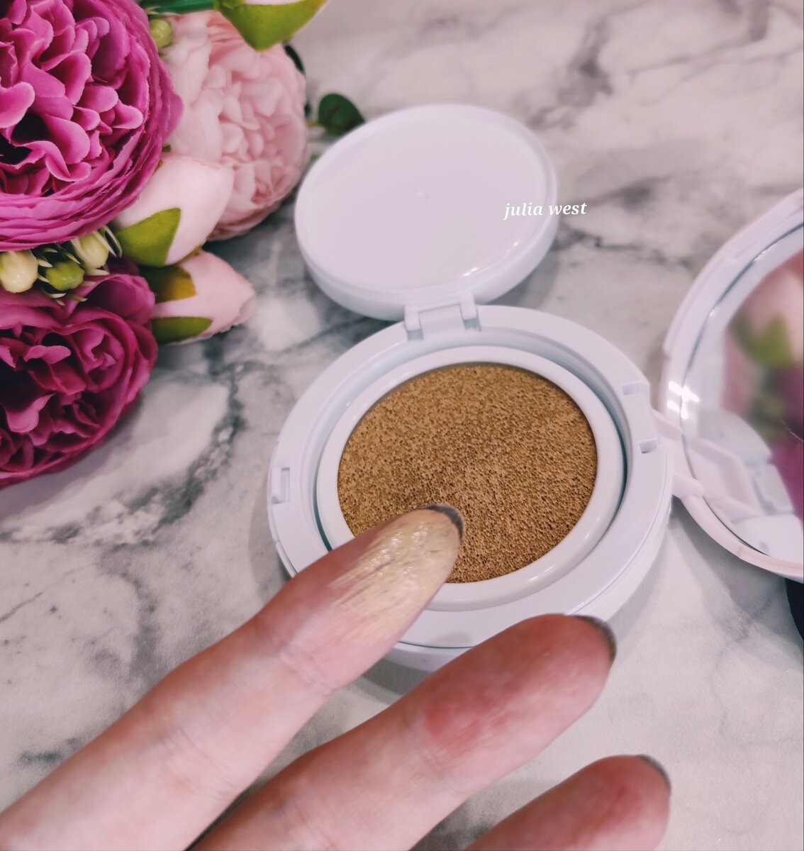 У меня 21 оттенок light beige