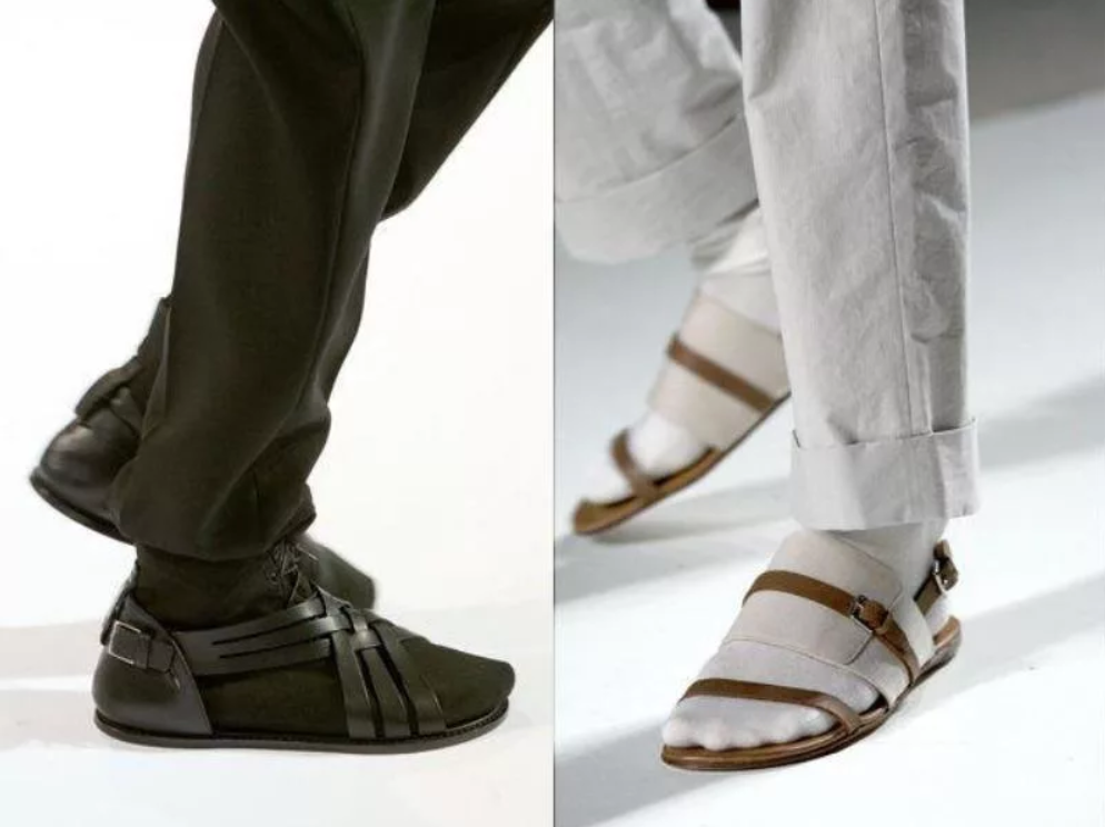 Одевают ли английские мужчины носки под сандалии?