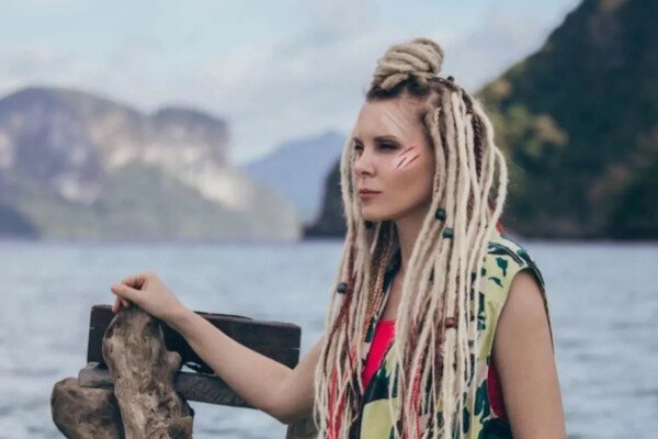 Яна Троянова водолей по гороскопу