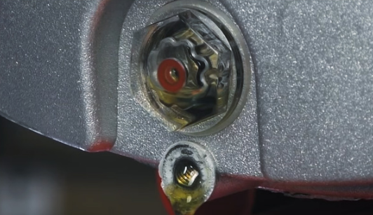 Какое масло заливать в компрессор? | Леонид Королев | Дзен