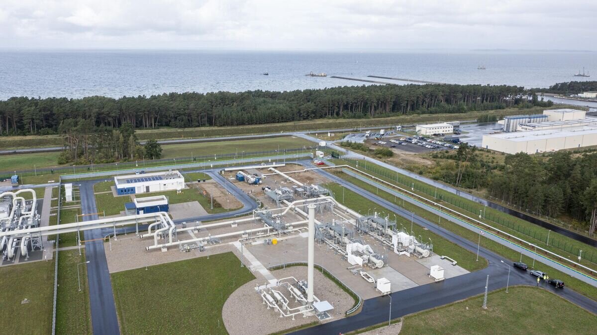    Береговые сооружения в Любмине© Фото : Axel Schmidt/Nord Stream 2