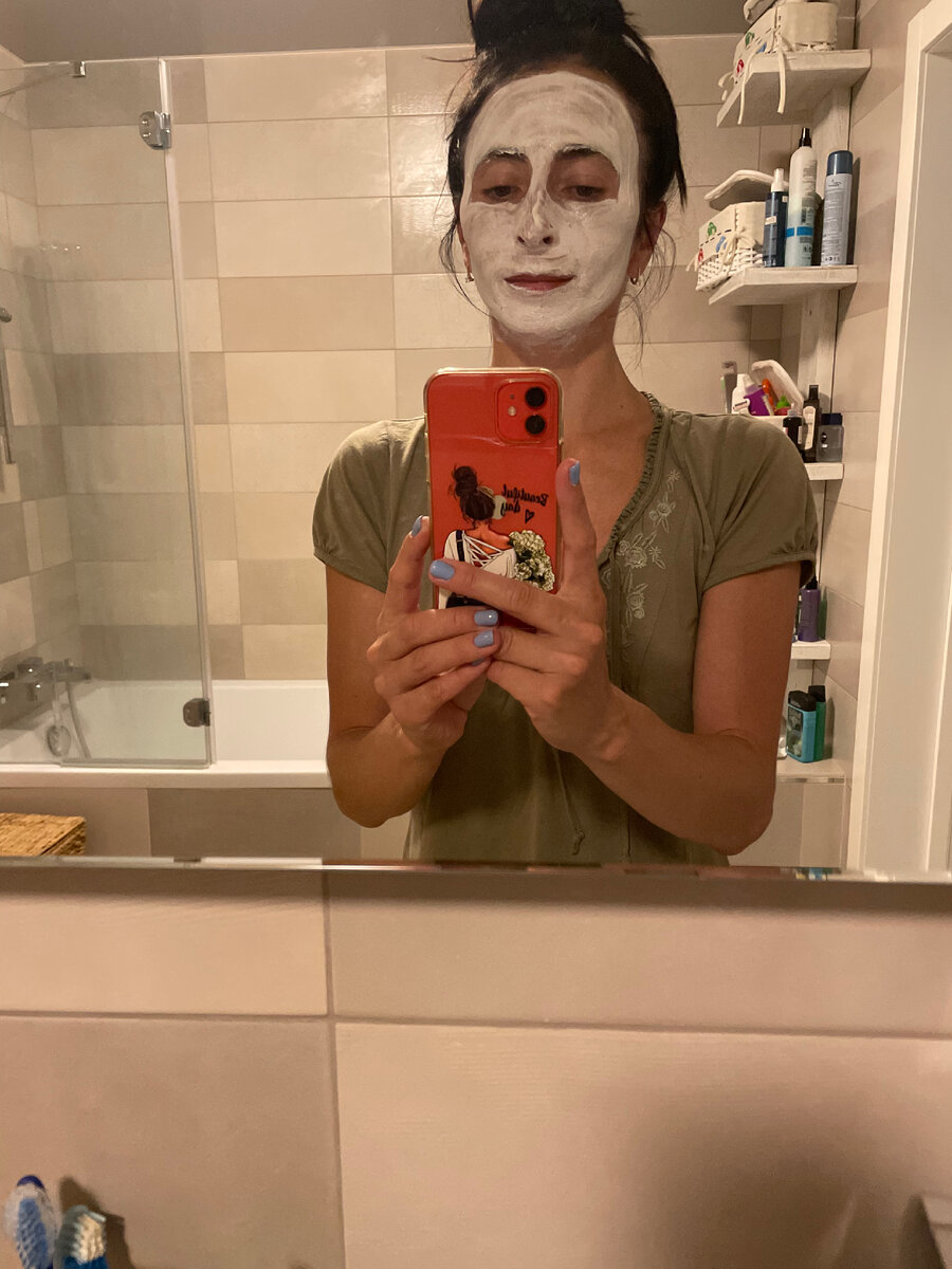 Обязательно подпитать кожу и освежить поры