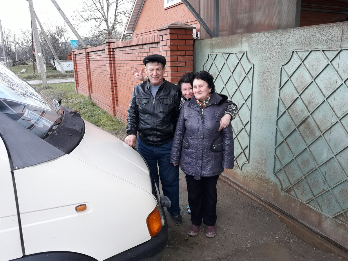 Фото автора. Мама и папа весна 2022 года