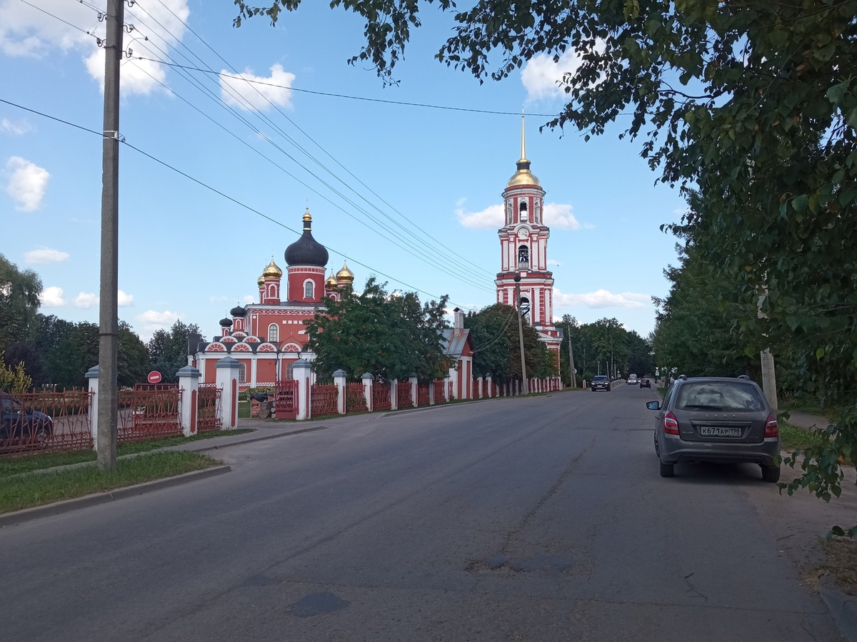 Блиц-путешествие в Старую Руссу. Софья Мармеладова, мини-Париж и ледяной  столб воды | Кунсткамера Натальи Трубиновской | Дзен