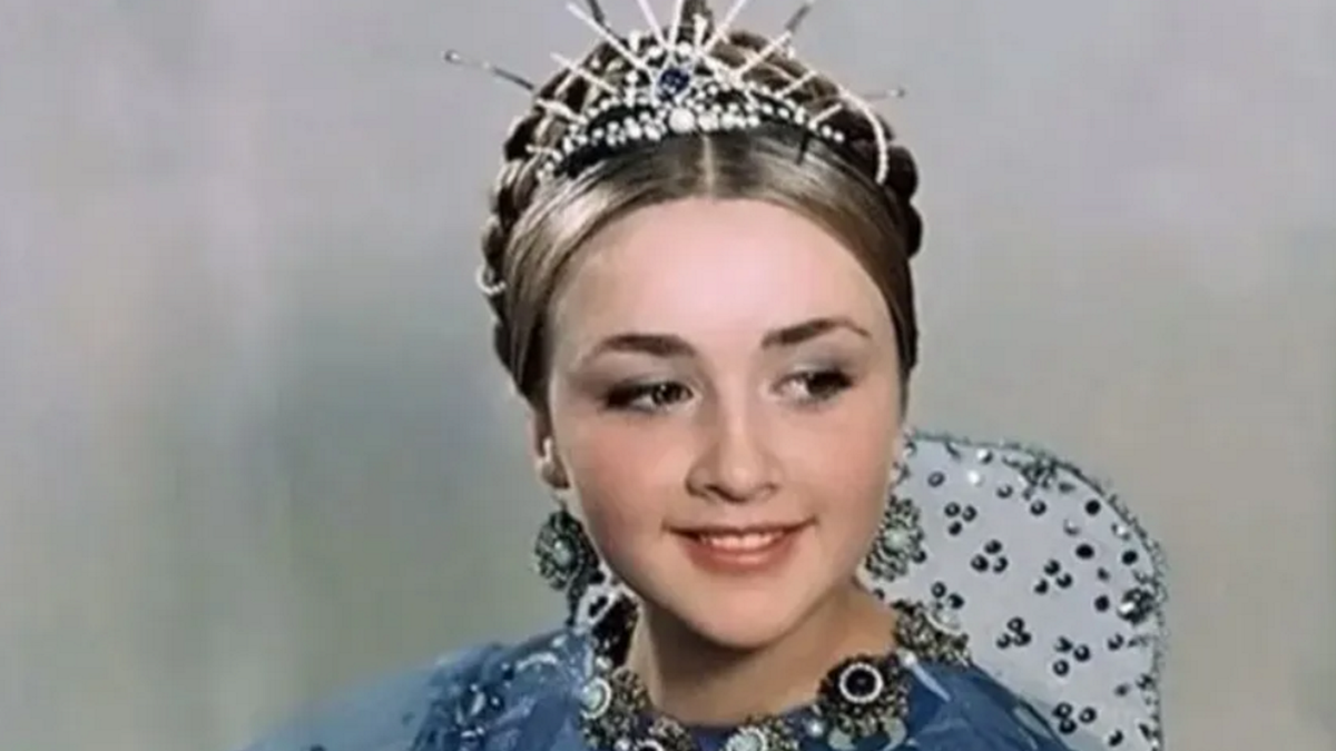 Кадр из фильма «Варвара-краса, длинная коса»