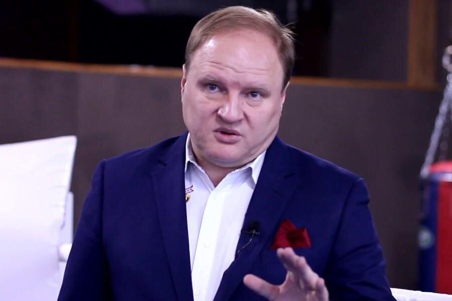 Хрюнов промоутер бокс. Хрюнов промоутер бокс. Хрюнов твиттер. Хрюнов бокс. Хрюнов твиттер.