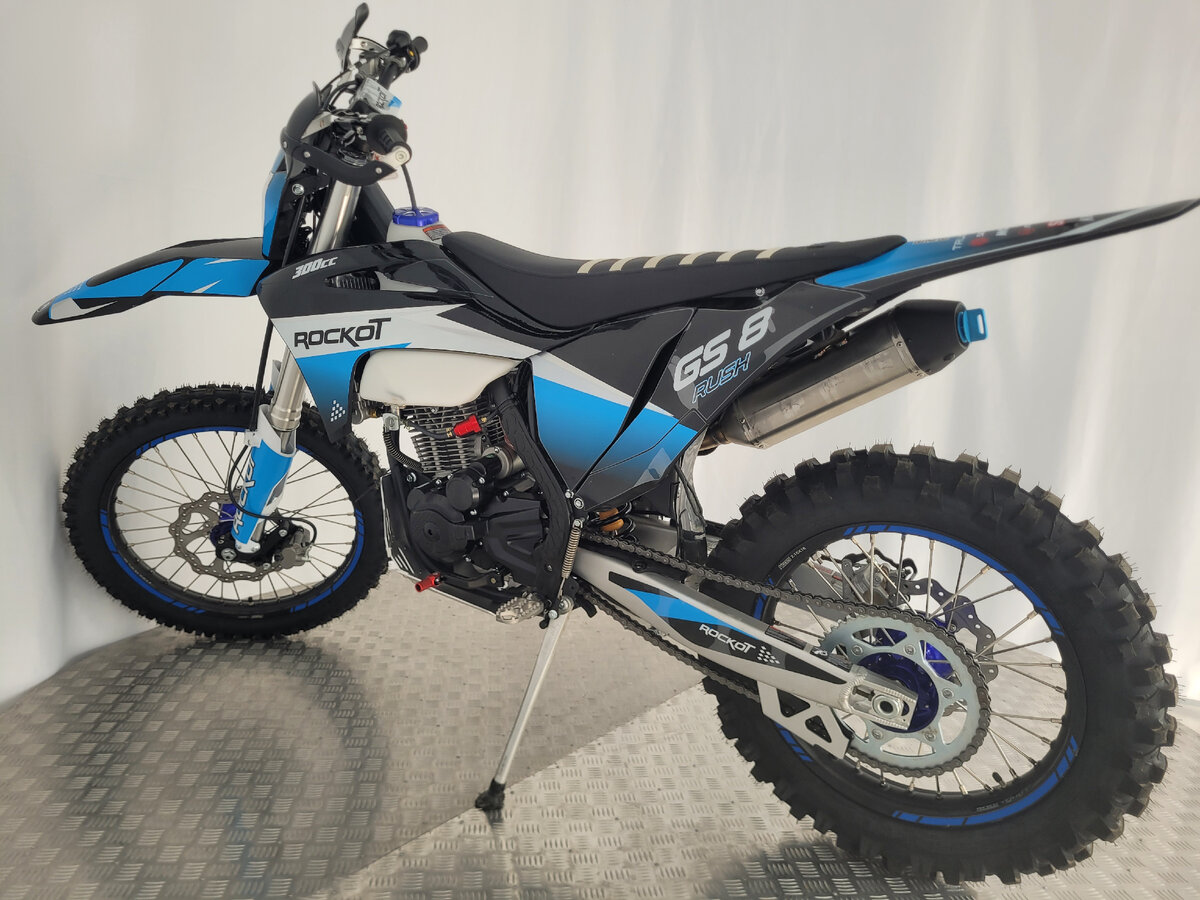 Полноразмерный эндуро 300 кубов. Fx moto 300. Racer pantera 300 куб. Гюрза эндуро мб 3 300. Гюрза 300 эндуро мотоцикл камуфляж.