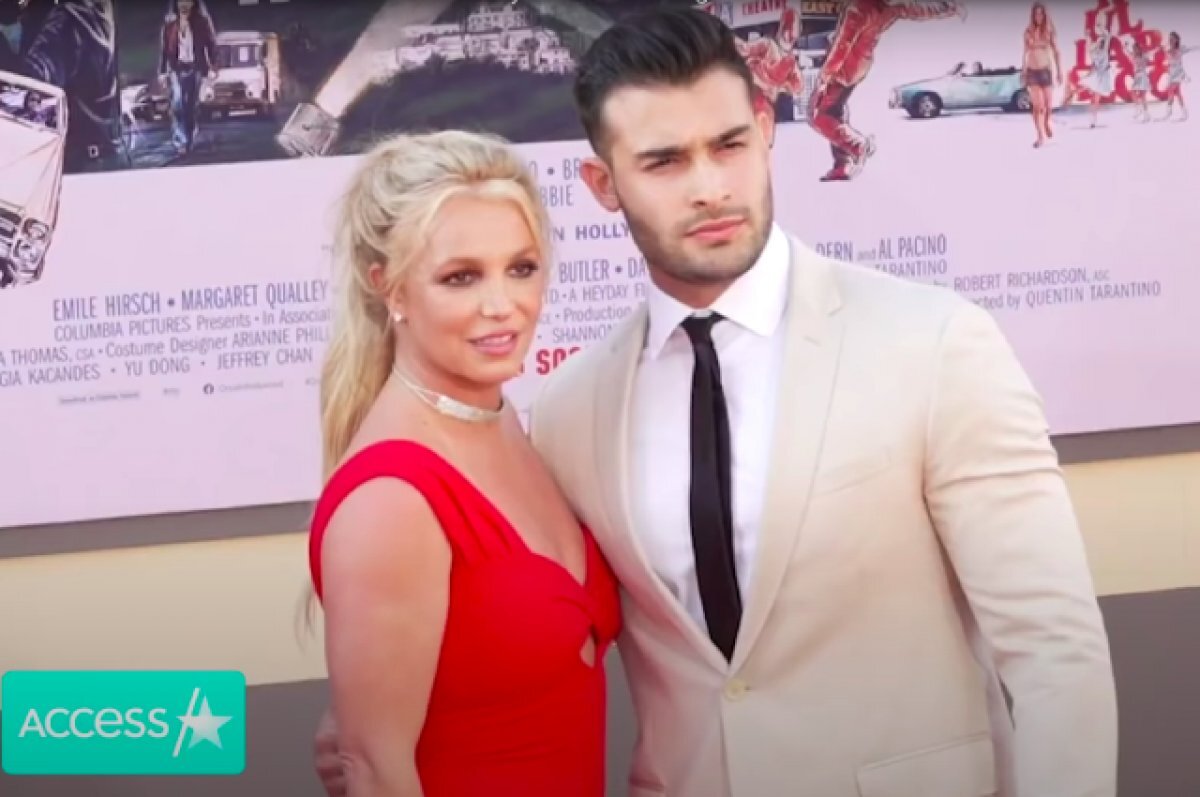    Муж Бритни Спирс потребовал от певицы финансовой поддержки