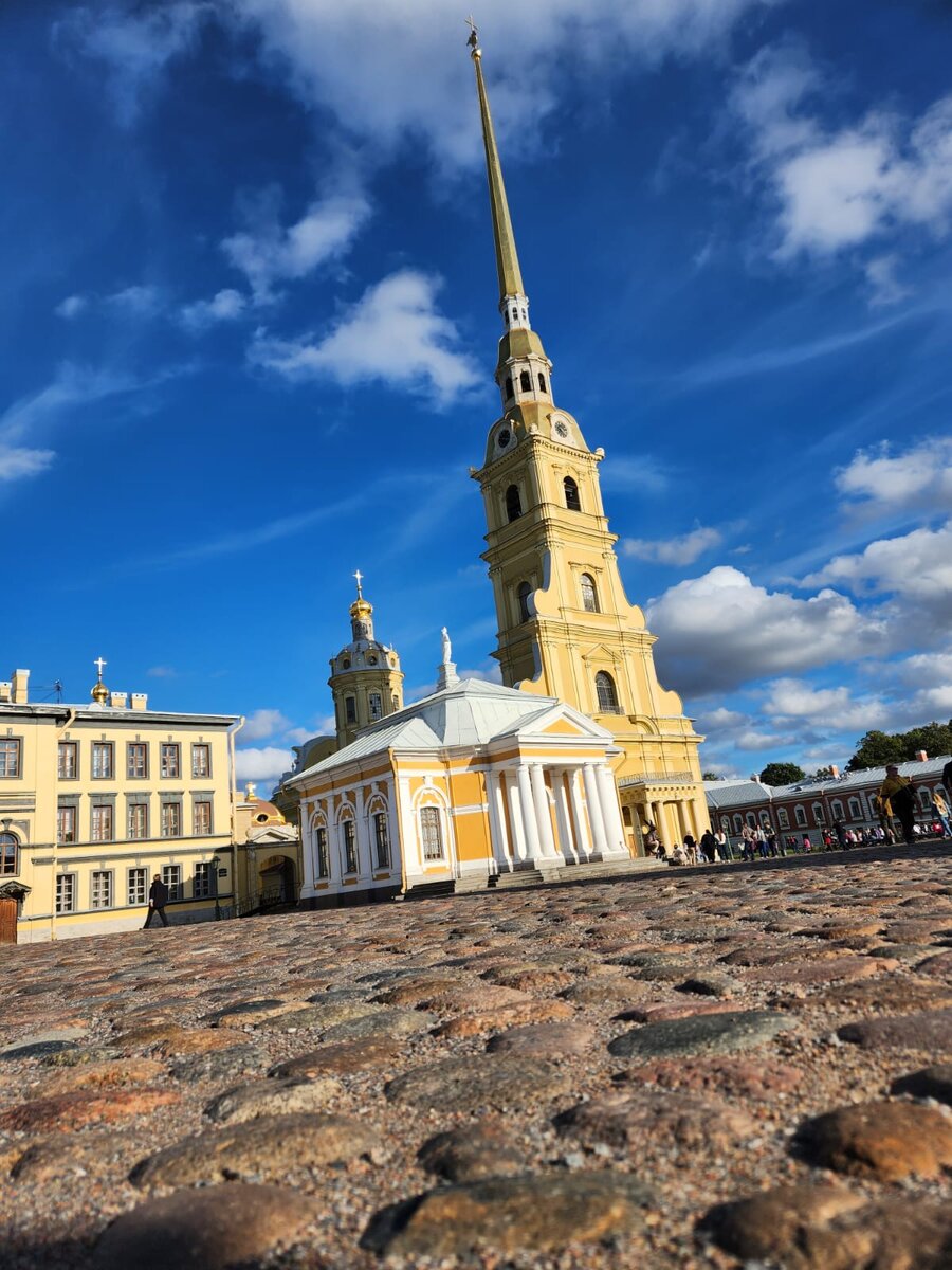 Суровая жизнь петропавловских курантов и как часовых дел мастер в 18 веке  получал больше полковника | Вредный Краевед | Дзен