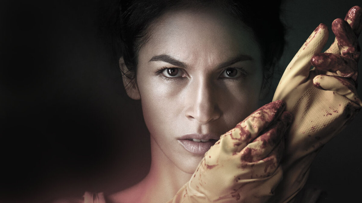 Говорят, что знал бы, где упадешь - соломку бы подстелил. Наверное, молодой нахал об этом и слыхать не слыхивал, когда на всех летел по только что вымытому фойе ресторана.