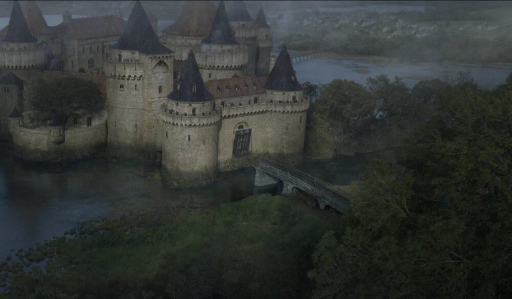 Риверран, именно этот замок захватил Джейме в 6 сезоне