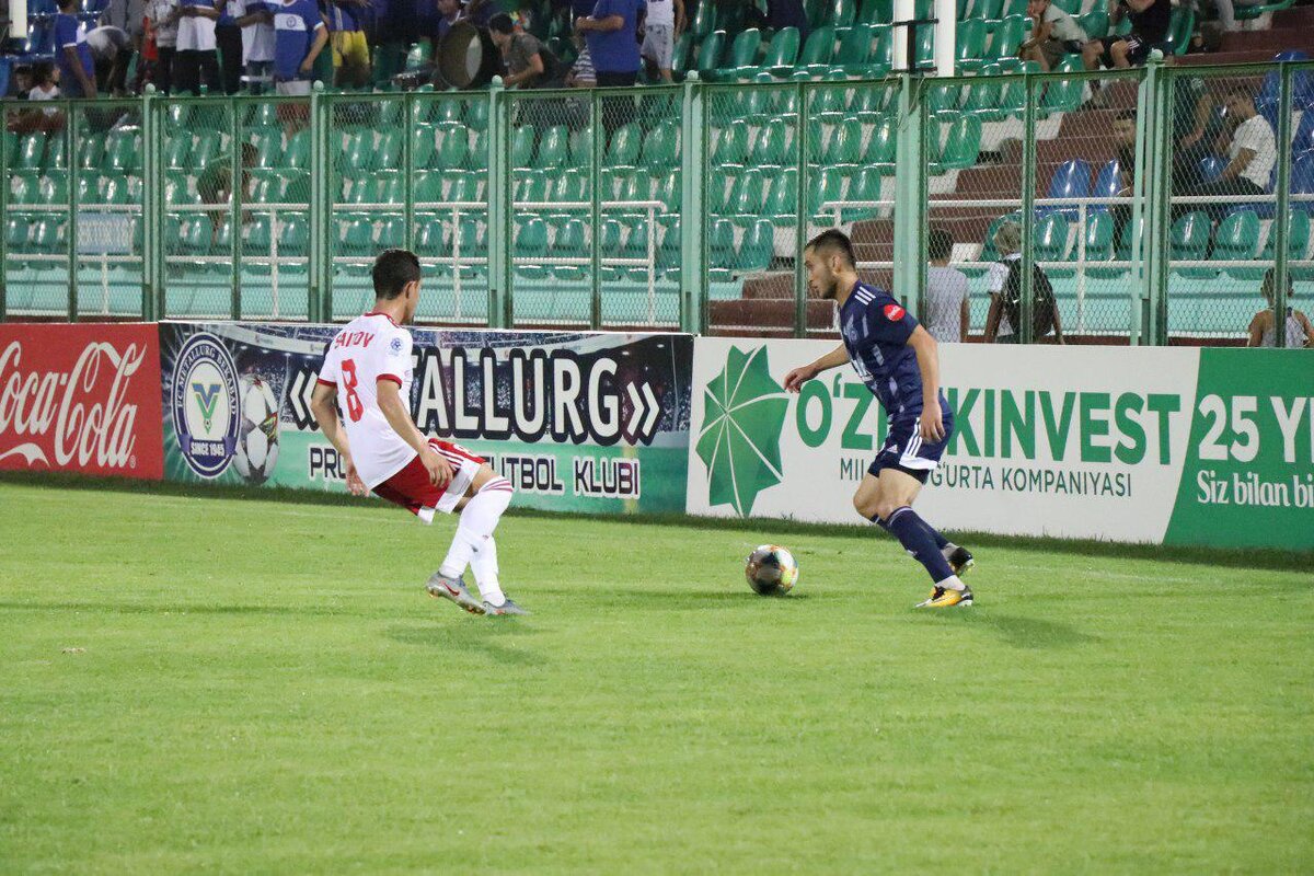 Металлург бекабад. Металлург Узбекистан. Бекабад стадион. Metallurg Bekobod (стадион).