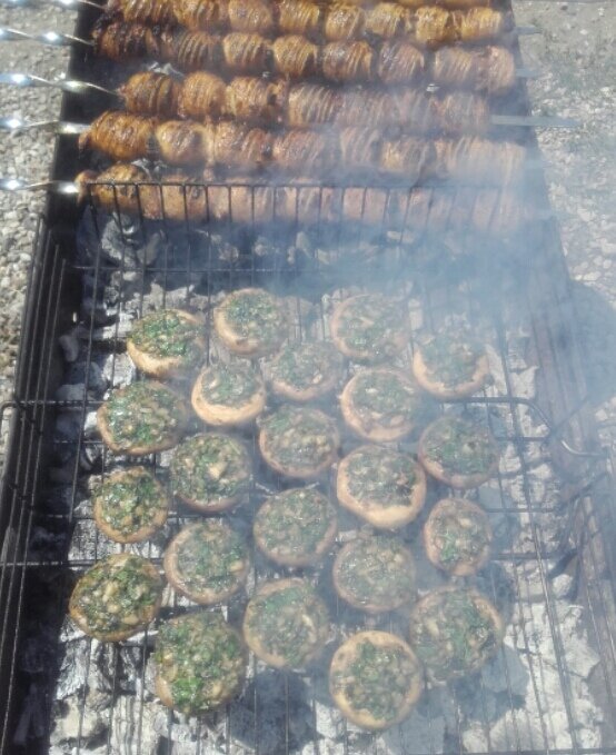 По готовности грибы потеряют около половины своего первоначального объема. 