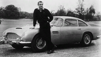 Aston Martin DB5 и Шон Коннери