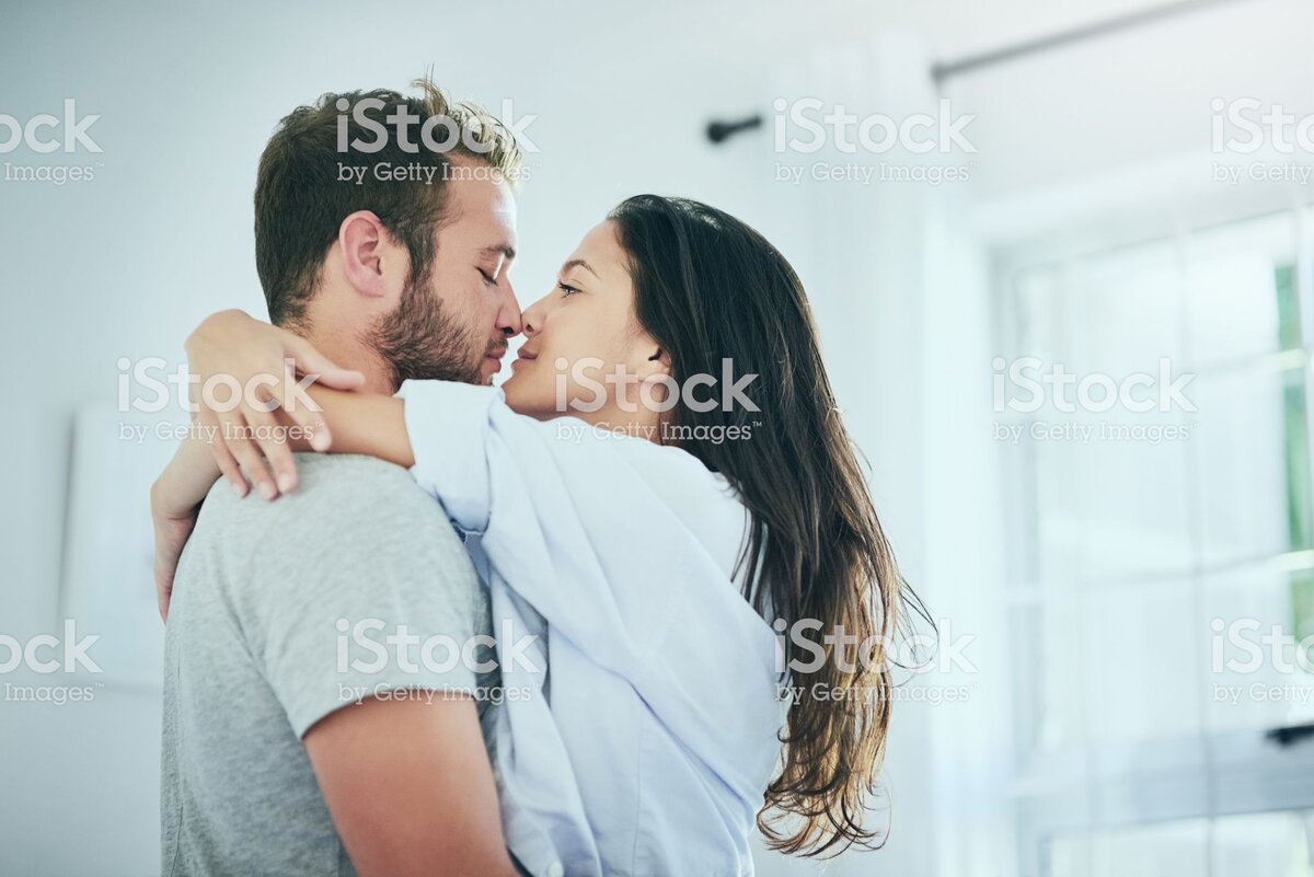 https://www.istockphoto.com/ru/%D1%84%D0%BE%D1%82%D0%BE/we-look-forward-to-spending-time-together-gm619252346-107952647
