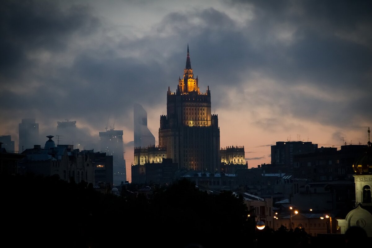 Изображение NikolayFrolochkin с сайта Pixabay  