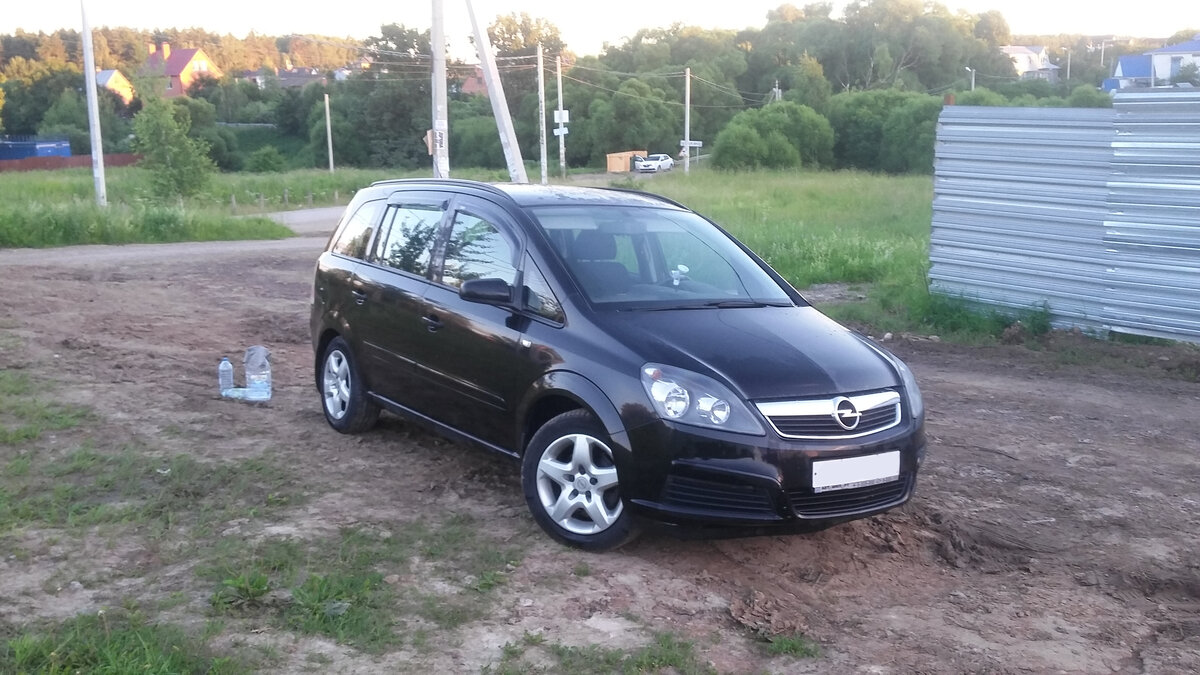 Opel Zafira 2008 г.в. 1 хозяин, пробег 80 000 км. был приобретен за 315 тыс. руб. Доп. работы: мойка, чистка салона. 
