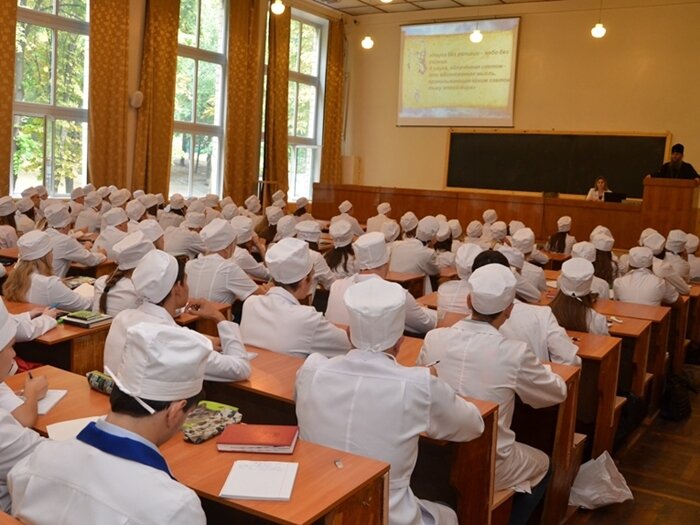 Ростовский государственный медицинский университет мурадьян. Мед вузы ростова. Медицинские университеты в крыму после 11 класса. Медицинский университет после 11. Свердловский мед институт.