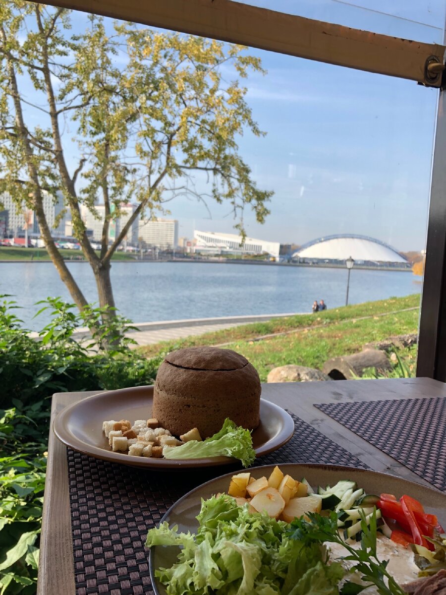 Ресторан на берегу реки Свислочь