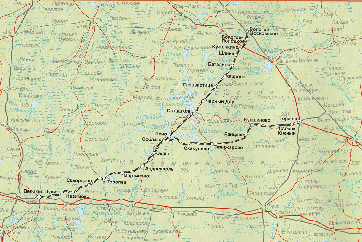 В России есть два ретро-поезда под паровозом. Чем они отличаются и какой выбрать