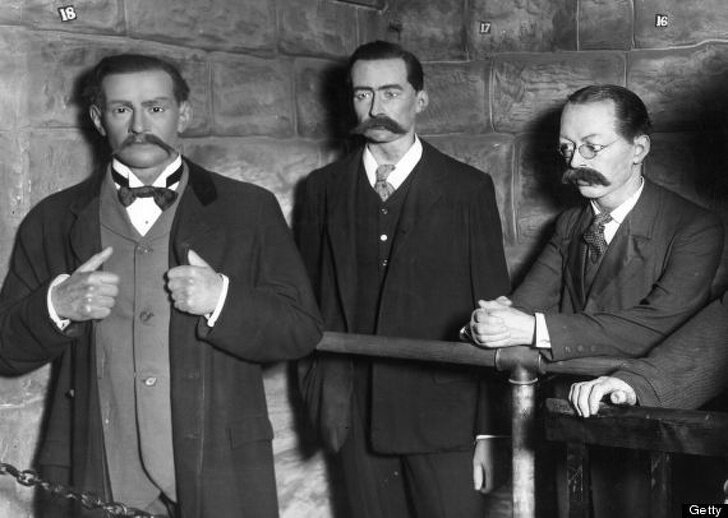 Восковые фигуры казненных убийц Диеренука, Бармута и доктора Криппена