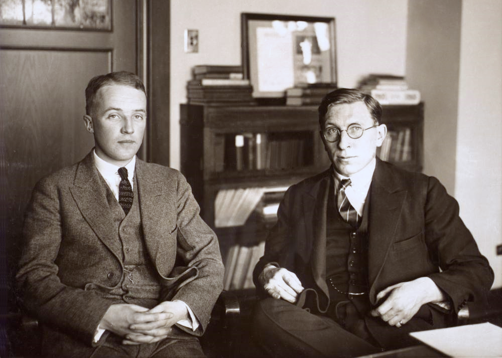 Фредерик Бантинг и его ассистент Чарльз Бест, 1924 год. Источник фото: yandex.ru/images/