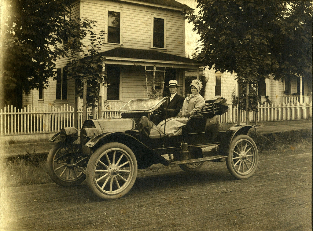 Xix xx года. Панар-Левассор 1910-1914 Runabout,. Форд 1910 1920. Автомобили 1900-1910 годов. Ландо 1910.