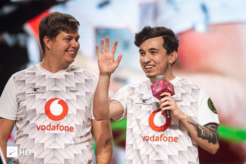 члены mouz доминировали на CAC 2019 Fantasy Game