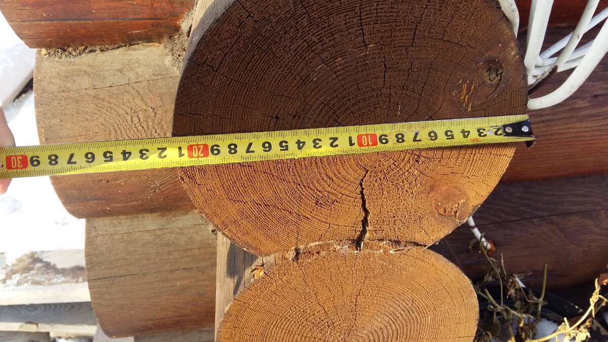 бревно диаметром 20 см. бревна для сруба диаметр 350мм. оцилиндрованного бревна 24 см диаметр. брус оцилиндрованный толщина. диаметр бревна.