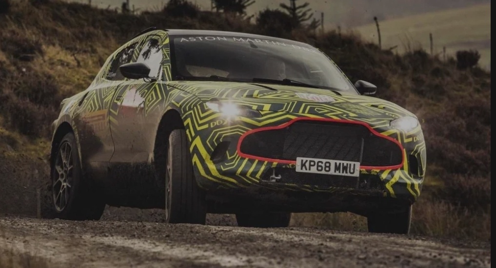  Aston Martin DBX