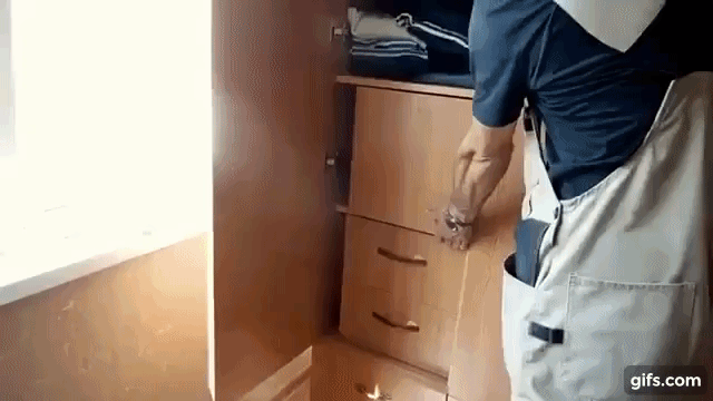 Гладильная доска встроенная в шкаф