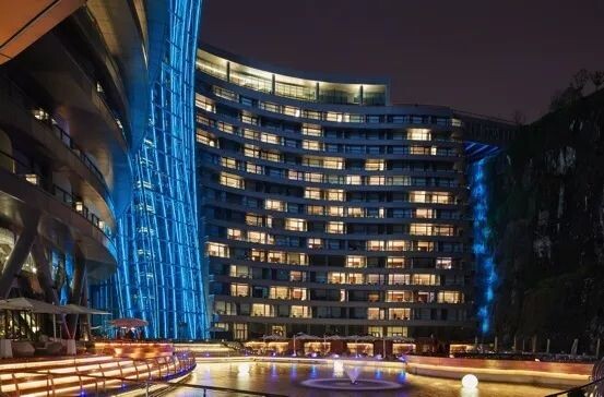 https://kohler.design/wp-content/uploads/2019/01/Deep-Pit-Shanghai-Wonderland-hotel-8.jpg